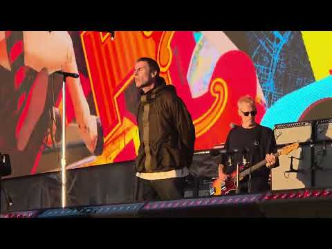 Oasis - Roll With It (Live in Manchester, July 11th 2025)