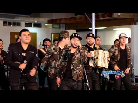 Grupo rebeldia Ft. Banda Renovacion - El Flaco (En Vivo 2015)