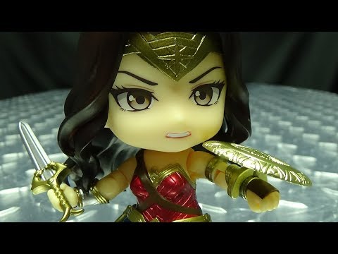 Nendoroid WONDER WOMAN: EmGo's Wonder Woman Reviews N' Stuff