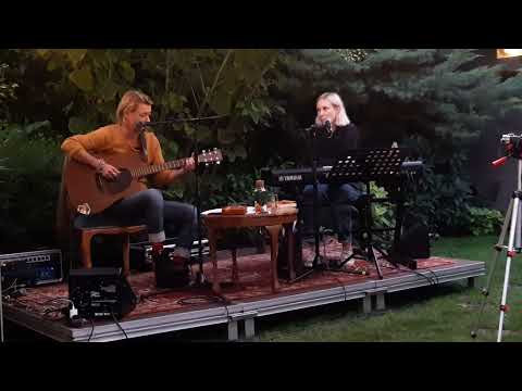 Beck Zoli-Boebeck/Damon Albarn, Out of Time, Alma és fája est; 2022.08.23. Szuterén Gasztrotér