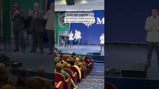 A surprise during the Captain’s presentation onboard MSC Lirica #cruises #msclirica #msccruises