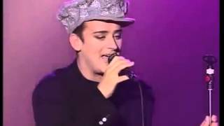♫Boy George Move Away live♫