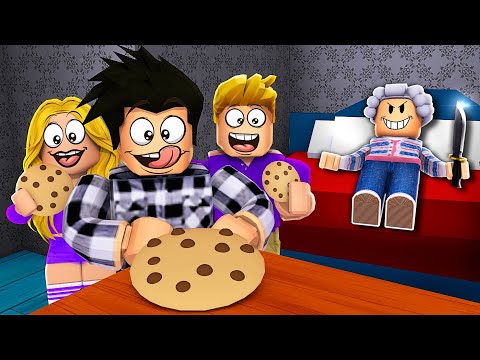 GRANDMA DOESN'T SLEEP! I STOLE COOKIES FROM THE CREEPY OLD WOMAN IN ROBLOX
