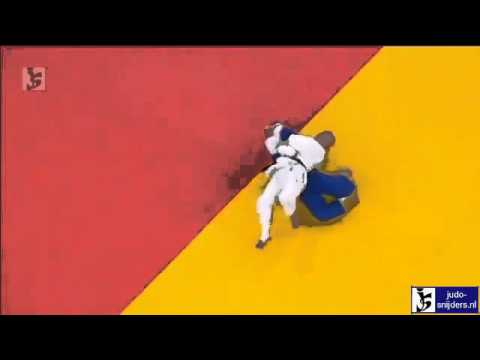 JUDO 2011 World Championships: Penelope Bonna (FRA) - Phonenaly Sayarath (LAO)