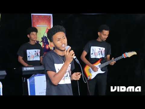 ናይ ድምጻዊ ተስፋይ መሓሪ (ፍሒራ)  ብ ተማሃራይ ሴም ተወልደ Eritrean Music menesay Tesfay Mehari (Fihira)