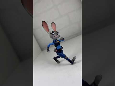 Posing Revoltech Judy Hopps 🐰 #actionfigures #judyhopps #zootopia #brickaway #revoltech #zootopia2