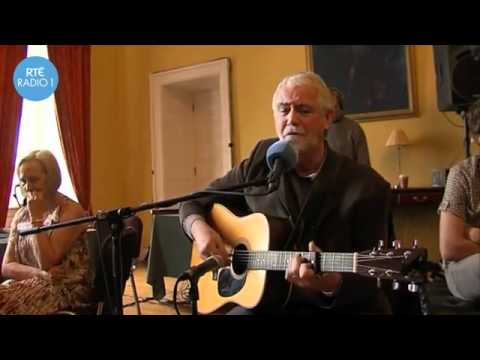 Charlie McGettigan singing 'Feet Of A Dancer' on The John Murray Show