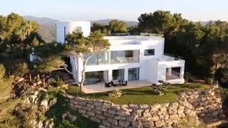 preview picture of video 'Seafrontline property with one of the best sea views on Ibiza - Luxury Villas Ibiza'