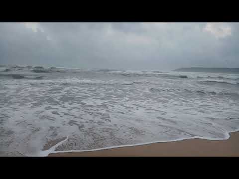 मिठमुंबरी   Mithmumbari beach Devgad