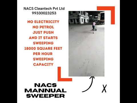 Industrial floor cleaning machine