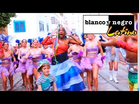 Lucrecia - La Vida Es Un Carnaval (Official Video)