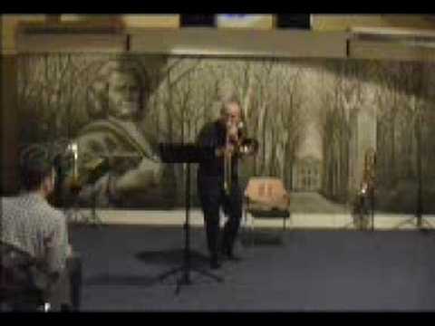 Doug Yeo plays at opening recital of DBTO2008