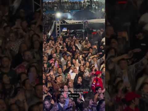 Simone Mendes cantando e encantando no show em Cambuci Rio de Janeiro #simonemendes #sertanejo #top