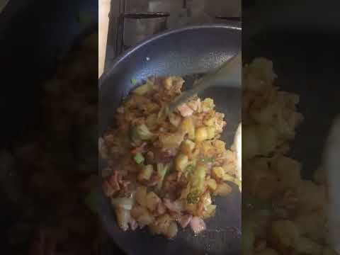 Bubble and Squeak #short#video#shortsvideo#shortsfeed#satisfying#delicious#food#eating#asmr