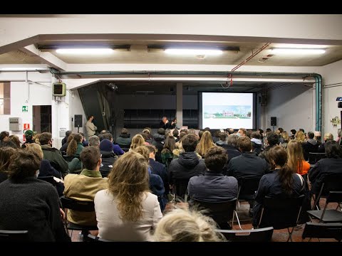 AVAILABLE. ACCEPT. ADORE. ONLY. SIMPLY. HAPPY. AAA YYY - Lecture di Jan De Vylder e Inge Vinck