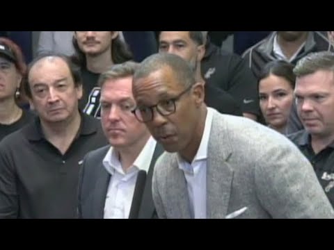 SPURS ARENA VOTE | Sean Elliott: 'It’s obvious that I love this city. We are a city on the rise!'