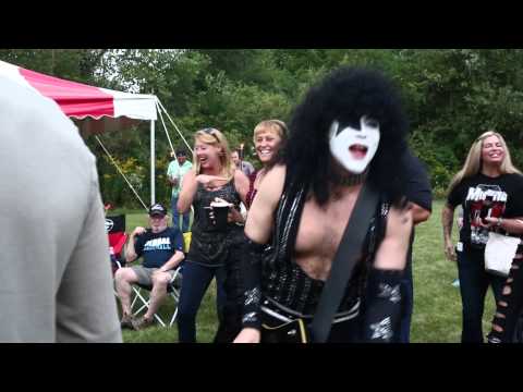 War Machine Kiss Performance