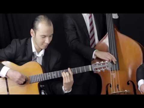 Groupe jazz manouche Paris: Deux guitares et Yeux noirs par Octave et Anatole