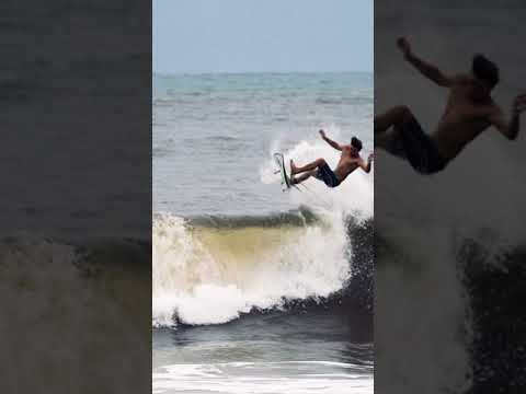 Griffin Colapinto Surfing in El Salvador Before He Won the Contest