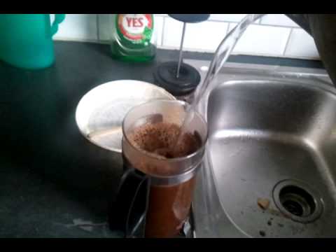 Klockan �r strax kvart �ver sju........