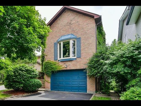 8 Dalzell Avenue Brampton