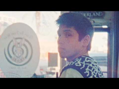 Clinton Kane - tightrope (Visualizer)