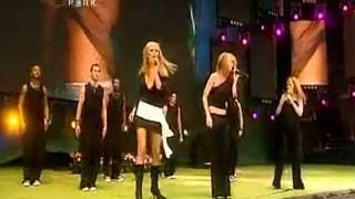 Atomic Kitten - It&#39;s OK! (Party In The Park 2002)