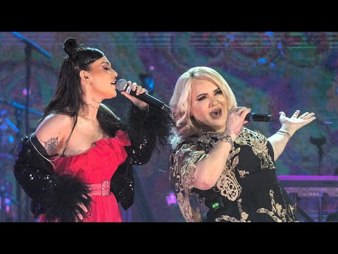 Oana Radu si Viorica de la Clejani  SUPERSHOW