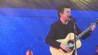 Rick Astley - Last Night On Earth live in Glasgow (includes potty mouth)