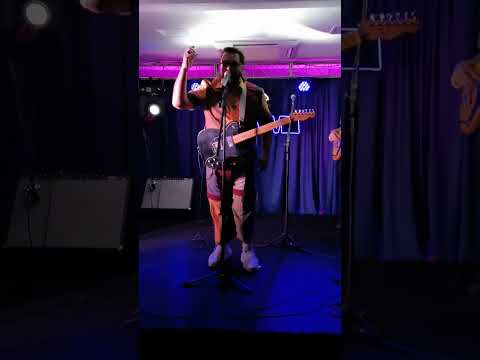 Leonino - Almir Chiaratti