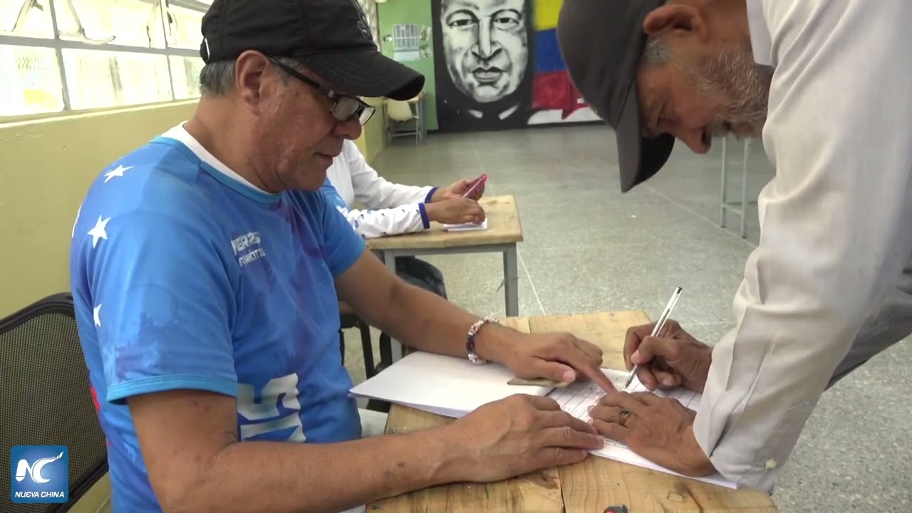 Venezolanos concurren a votar sobre proyectos comunitarios en cuarta Consulta Nacional Popular
