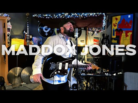 Maddox Jones - Change My Number | Visualizer