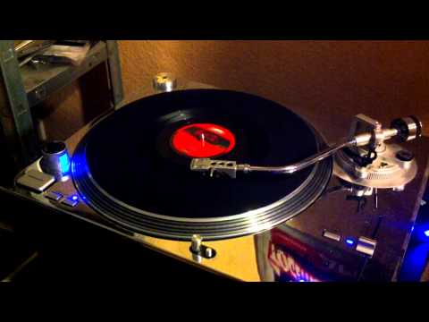 Deluxx Folk Implosion - Daddy Never Understood