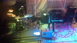 Tributo a Deftones - &quot;Back to School (Mini Maggit)&quot;