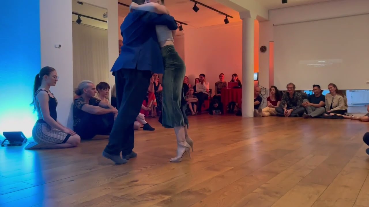 Veronica Toumanova & Asya Moiseeva - Milonga (4/4), Badaboum, Zurich