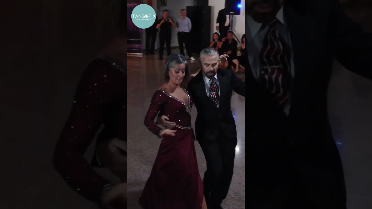 Julia Urruty & Claudio González dance Sexteto Mayor - Recuerdo