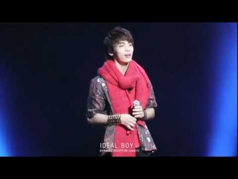 20111224 The First Showcase Live - Last Christmas (JONGHYUN focus.)