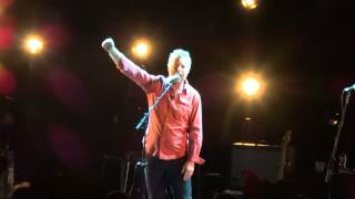 Internationale - Billy Bragg @ The Hammersmith Apollo 1 May 2014