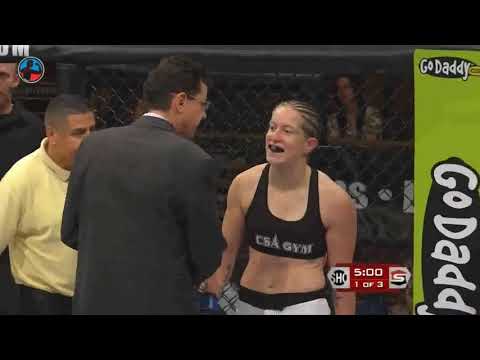 MMA早期珍贵录像，女王隆达罗西对阵Sarah，精彩的十字固降服