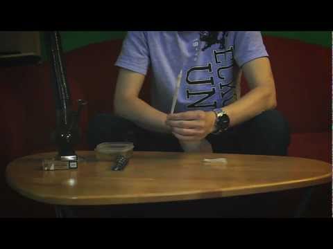 WeedFun TV - Langen Joint mit zwei Blättchen bauen (Tutorial / Anleitung)