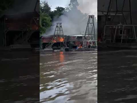 hojeee exército queimando draga de ouro no município de japura Am #amazonas #garimpodeouro #exercito