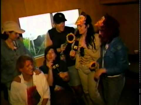 Thumbnail for The Breeders - interview + Shocker in Gloomtown (video) [1994] by Guided by Voices, The Breeders, Lollapalooza