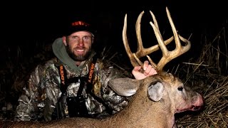 Bow Hunting Deer - 2 MATURE MICHIGAN BUCKS - 2014 Michigan Solitude