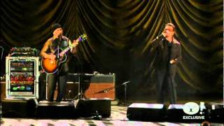 U2News - A Man And A Woman - Bono &amp; Edge - A Decade of Difference Concert
