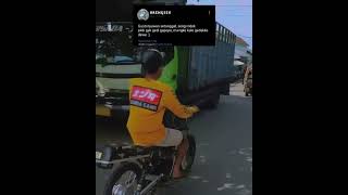 Download lagu story wa herex#shorts mp3