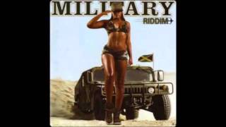 Brick &amp; Lace - SWOT