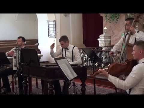 MUZIKANTI - Sous le ciel de Paris