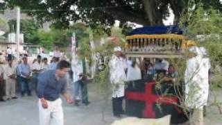 preview picture of video 'Semana Santa 2010(Entierro) en Asunción Tlacolulita Oaxaca Parte 2 de 3'
