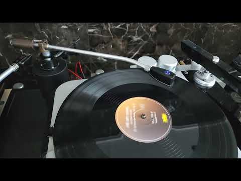 [LP] HILARY HAHN, Ysaÿe: Sonata No. 2 in A minor, III. Danse des ombres, Sarabande (lento) - SPU MS