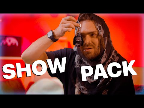 Super ED ne arată ce conține bagajul lui pentru concerte | SHOWPACK #5